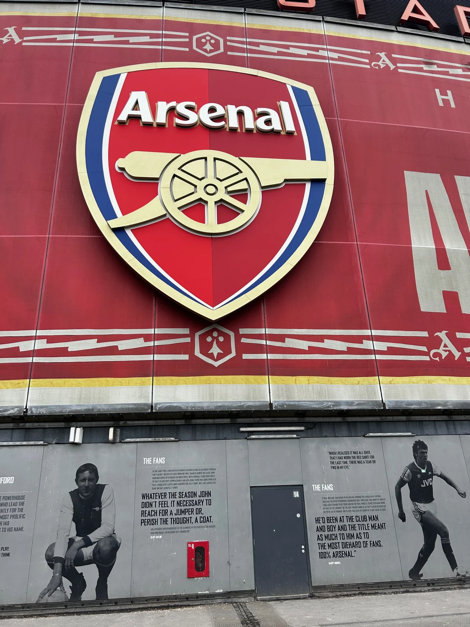 Emirates stadion met Arsenal wapen