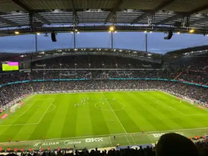 Colin Bell Stand - Blok 327