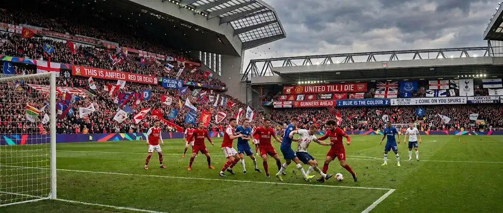 De Top 5 Premier League Clubs met de Meest Gehate Fans background image
