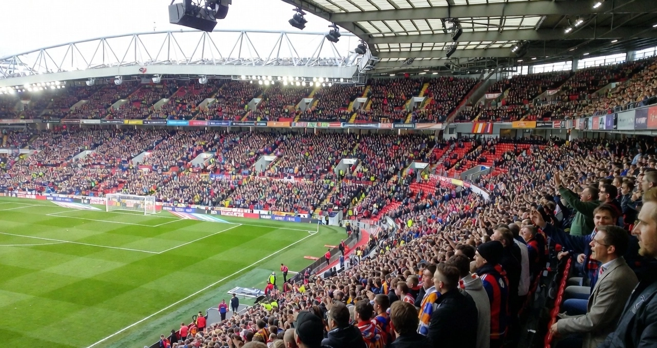 Hoe werken UEFA-stadioncategorieën in 2025/26 background image